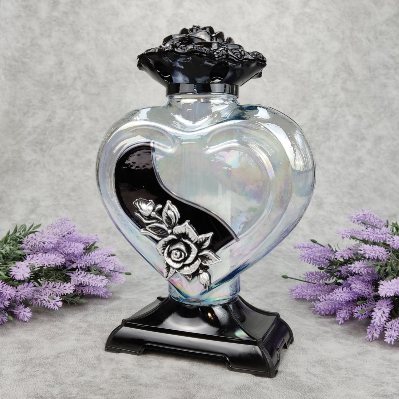 Лампадка скляна велика прозора зі сріблястою аплікацією Serce Ornament 45год Лампадка скляна велика прозора зі сріблястою аплікацією Serce Ornament 45год